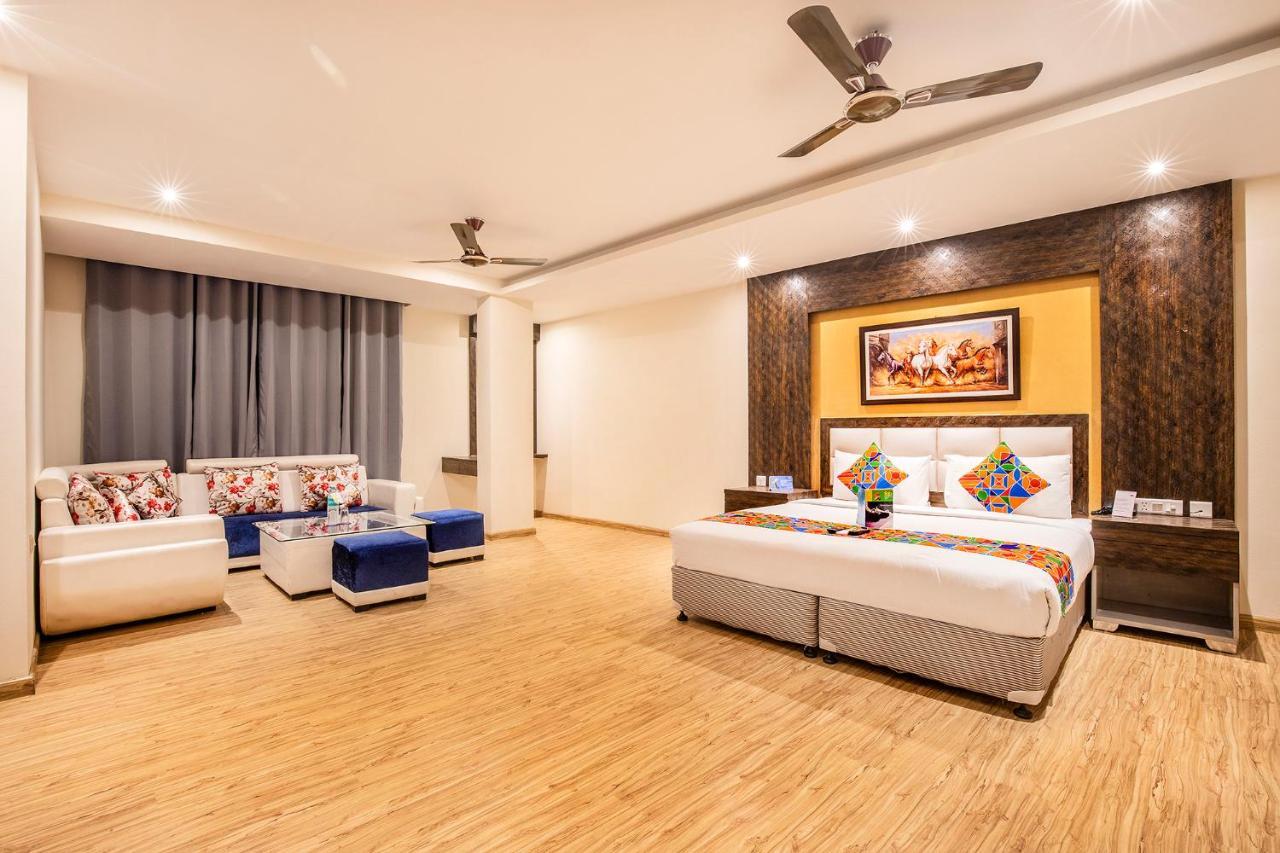 Fabhotel Shoba Estate Delhi Airport Nuova Delhi Esterno foto